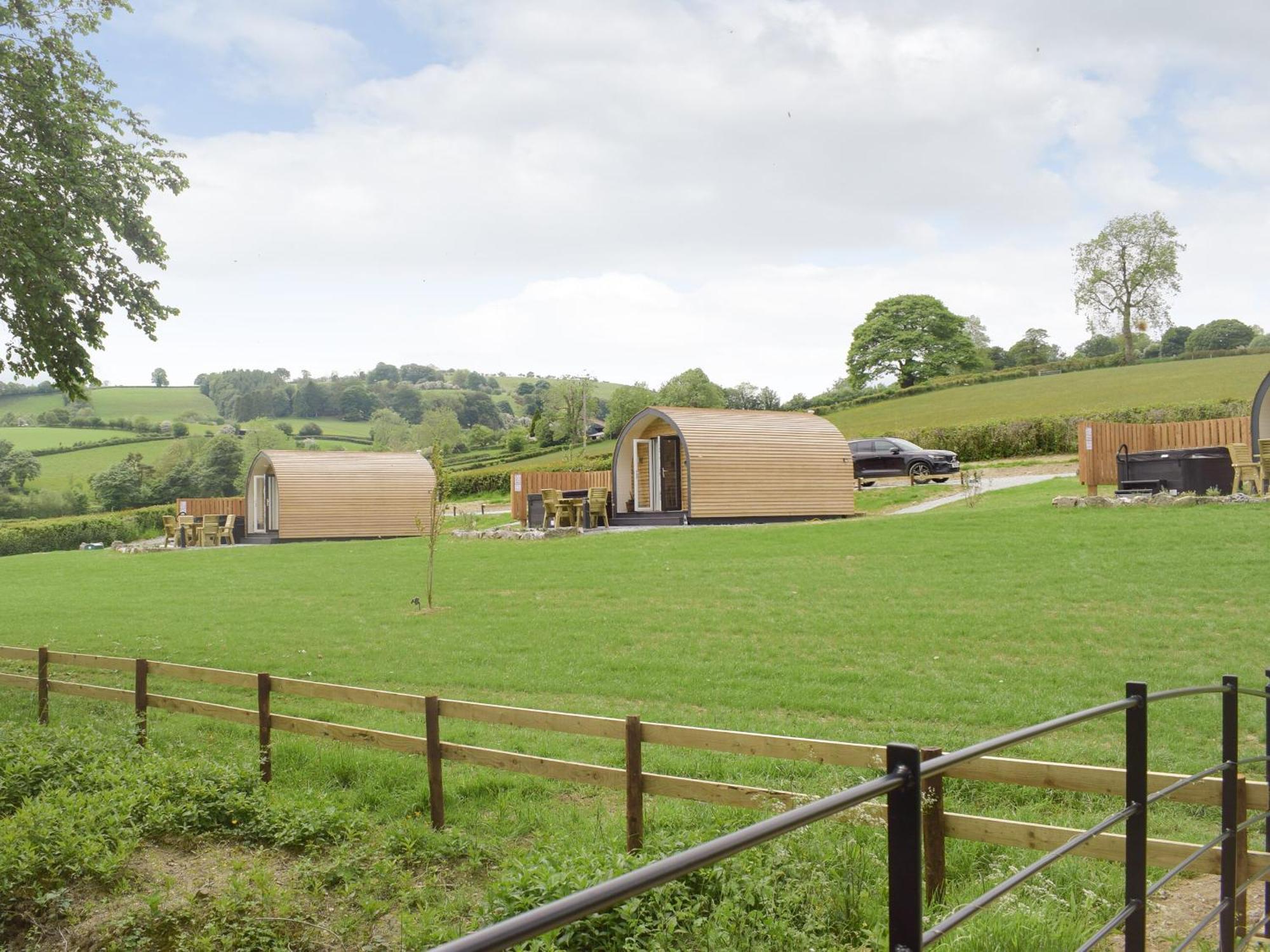 Villa Cain Pod Vip Llanfyllin Esterno foto