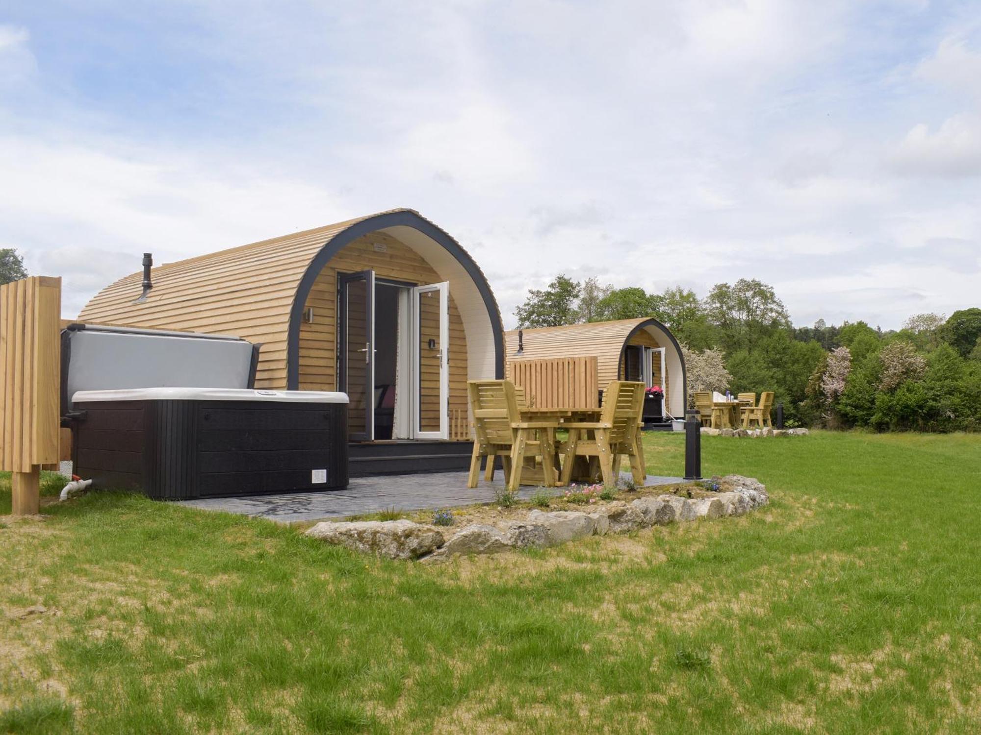 Villa Cain Pod Vip Llanfyllin Esterno foto
